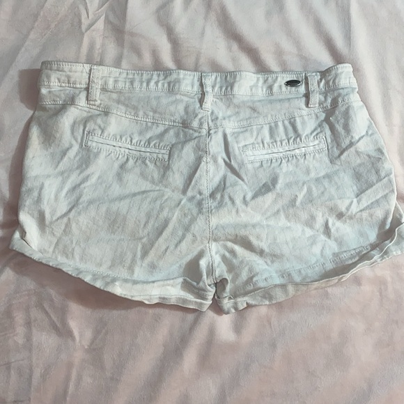 GUESS shorts - Picture 3 of 3